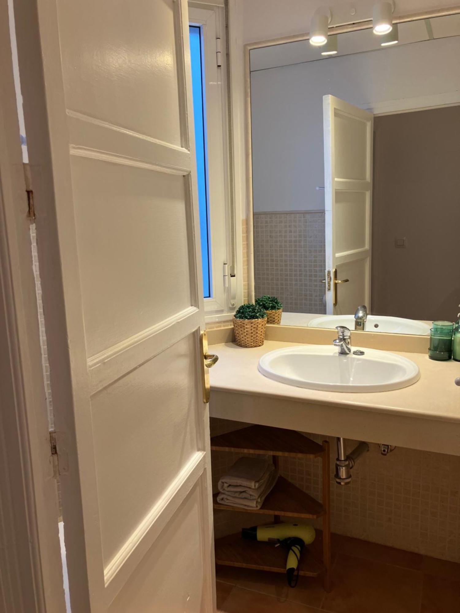 Appartement 2 Bedroom Virgen De Begona Sevilla